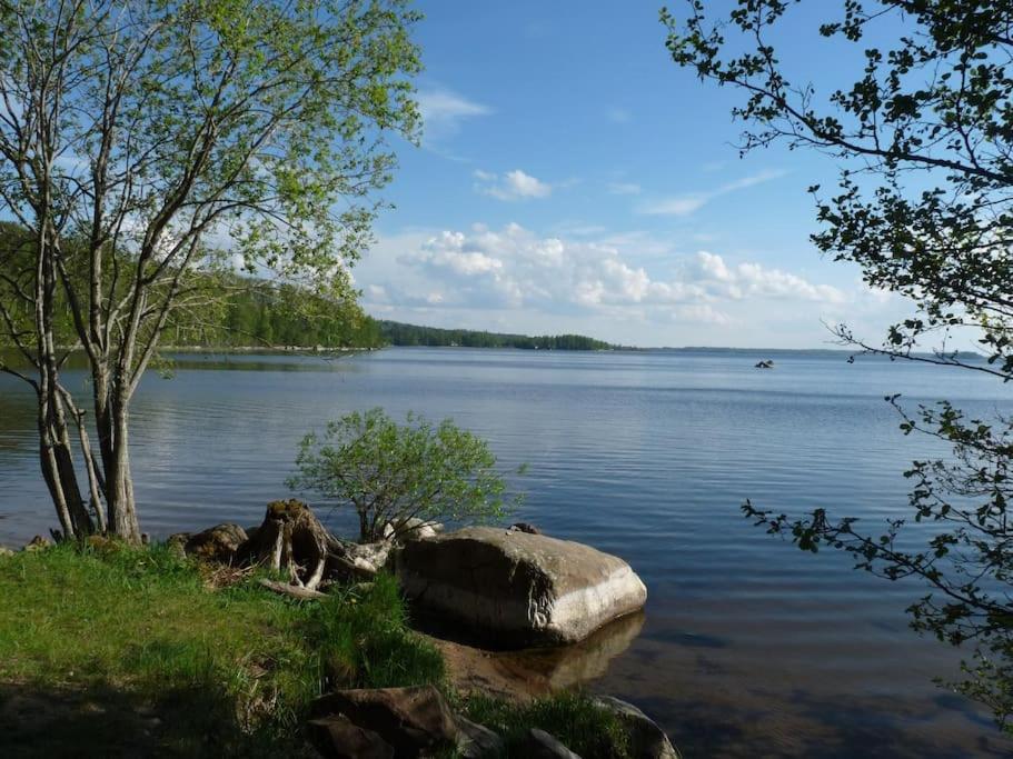 Ekhult Apartments - Ground Floor - Garden And Lake View Ulricehamn Exteriör bild