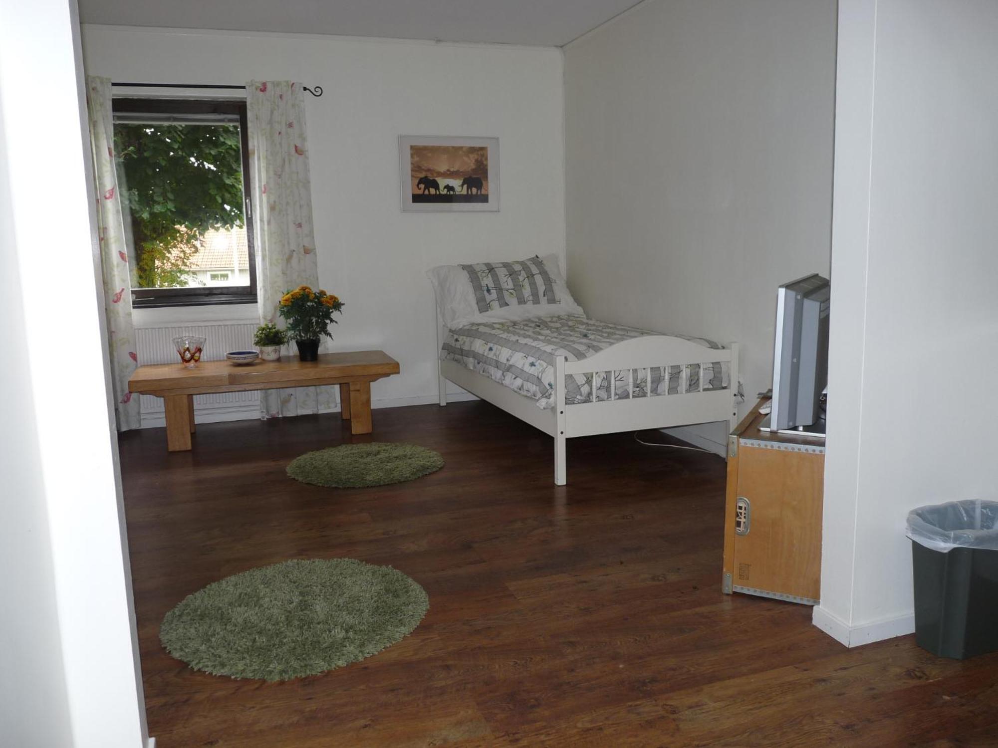 Ekhult Apartments - Ground Floor - Garden And Lake View Ulricehamn Rum bild